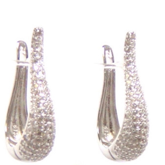 3ct Tulip Hoop Earrings - Picture 3 of 13